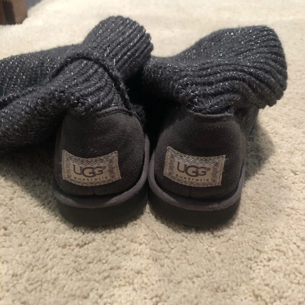 Gray Knitted Uggs - image 5
